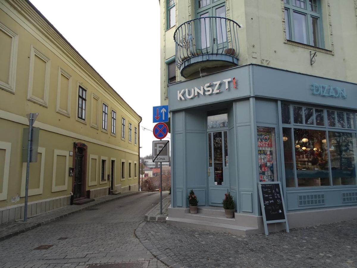 Ovaros Apartman Veszprém Dış mekan fotoğraf